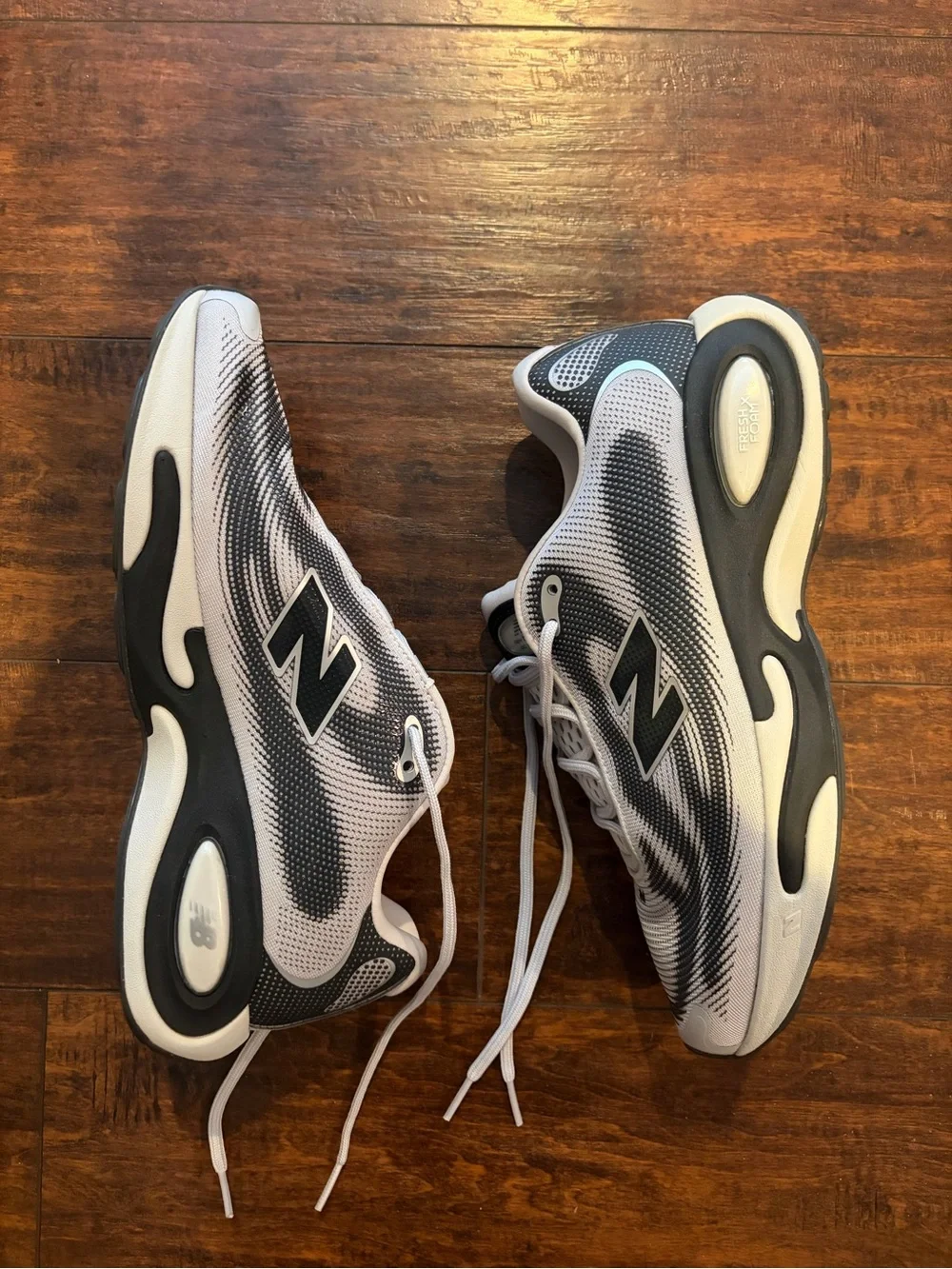 New Balance men’s AC Runner sneakers, size 10.5, LIKE NEW